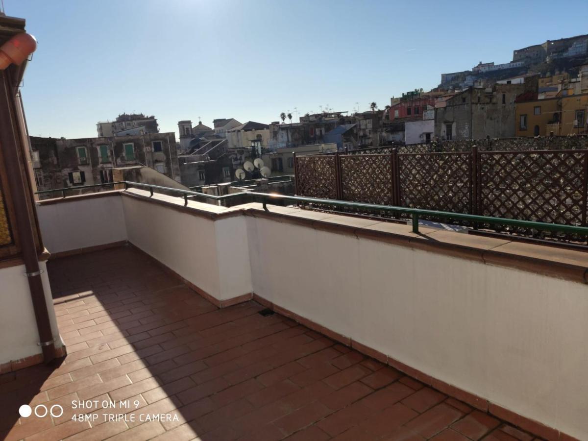 La Dimora Di Bronzo Hotel Napoli Bagian luar foto
