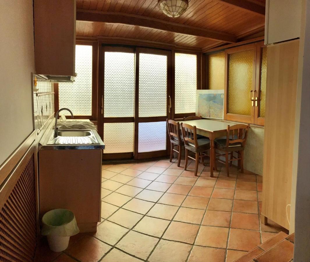 La Dimora Di Bronzo Hotel Napoli Bagian luar foto