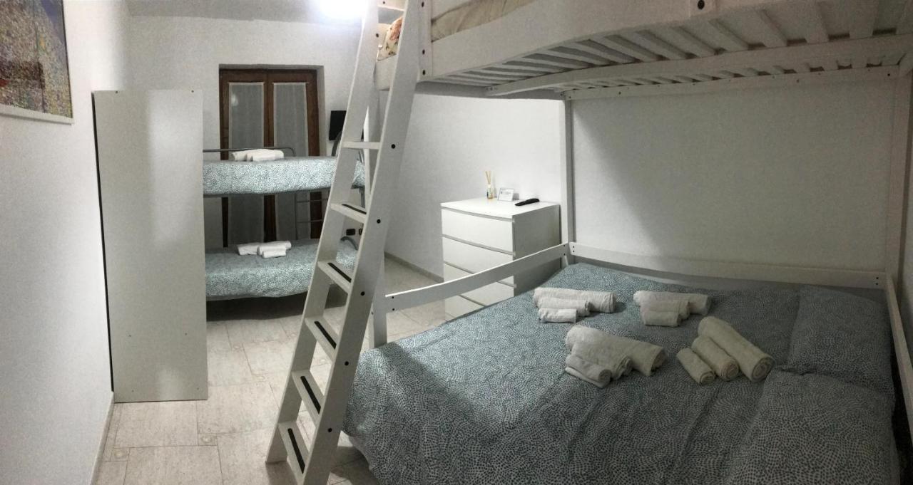 La Dimora Di Bronzo Hotel Napoli Bagian luar foto