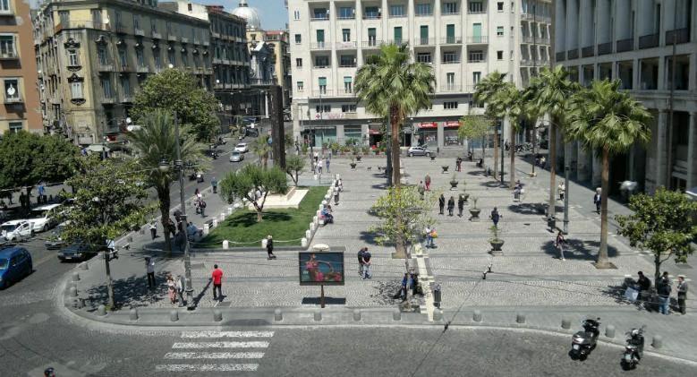 La Dimora Di Bronzo Hotel Napoli Bagian luar foto