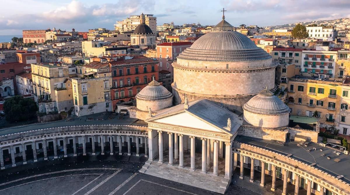 La Dimora Di Bronzo Hotel Napoli Bagian luar foto