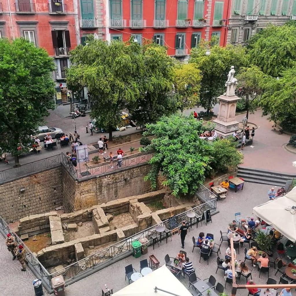 La Dimora Di Bronzo Hotel Napoli Bagian luar foto